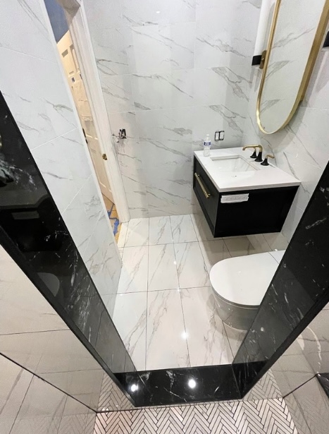 Black & White Bathroom — project photo 6